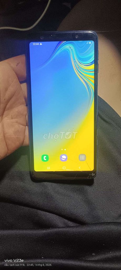 Samsung A7 2018 4/64 main zin màn hình zin lổi . Mua bán Điện thoại tại Quận Bình Thuỷ Cần Thơ được đăng bởi cầu rạch súc 91b Nguyễn Văn Linh  hình 1