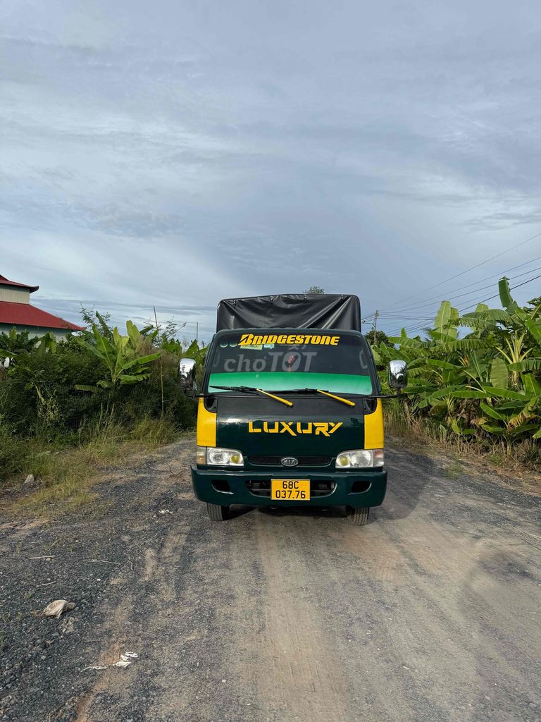 kia k165.2015 tải 2t4 . xe máy im mạnh.có lạnh. Mua bán Xe tải, xe ben tại Thành phố Tân An Long An được đăng bởi Trung Dũng hình 2