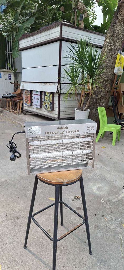 Thanh lý đèn diệt côn trùng đèn bắt muỗi Đại Sinh. Mua bán Đèn tại Huyện Bình Chánh Tp Hồ Chí Minh được đăng bởi Trần Gia Phát hình 1
