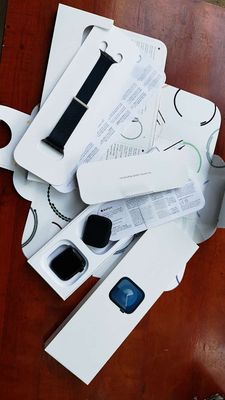 Đồng hồ Apple Watch Series 9 màu đen _ Chưa Active. Mua bán Thiết bị đeo thông minh tại Thị xã Phú Mỹ Bà Rịa - Vũng Tàu được đăng bởi QUANG MASTER