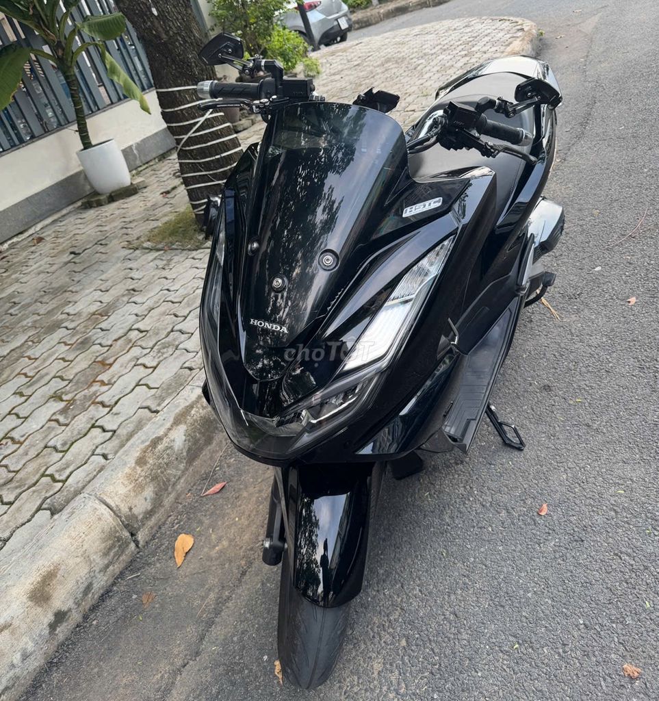 Chính chủ đăng bán, Honda PCX160cc Hyrid, như mới. Mua bán Xe máy tại Quận 8 Tp Hồ Chí Minh được đăng bởi Anh Tuấn hình 1