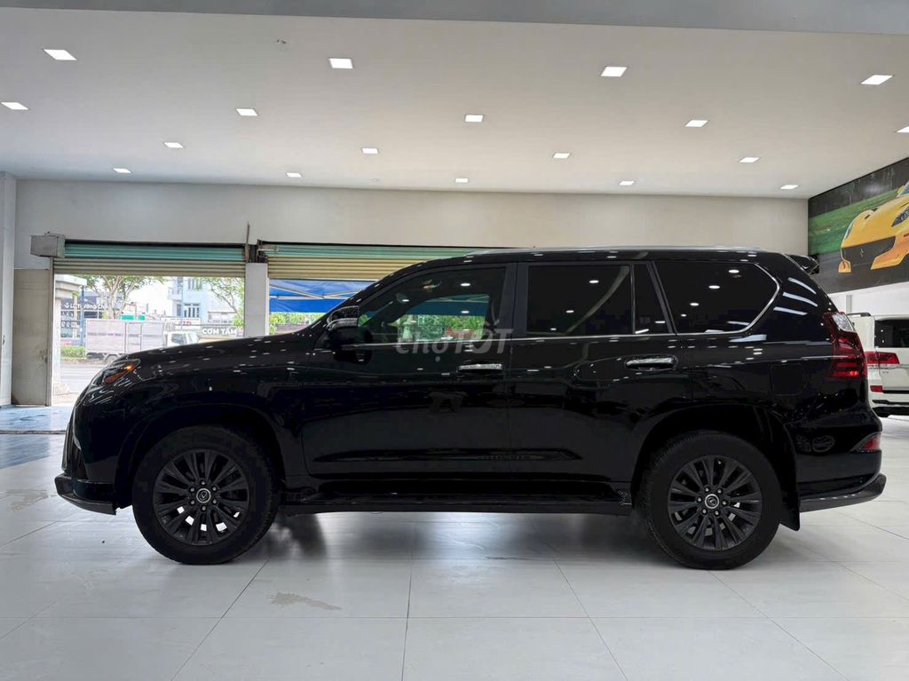 Lexus GX 460 Luxury model 2021 nhập khẩu từ Mỹ