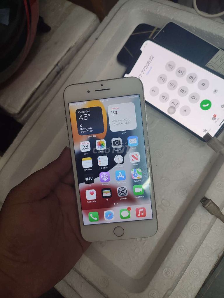 Thanh lý iPhone 8 plus quốc tế 64GB mất vân tay