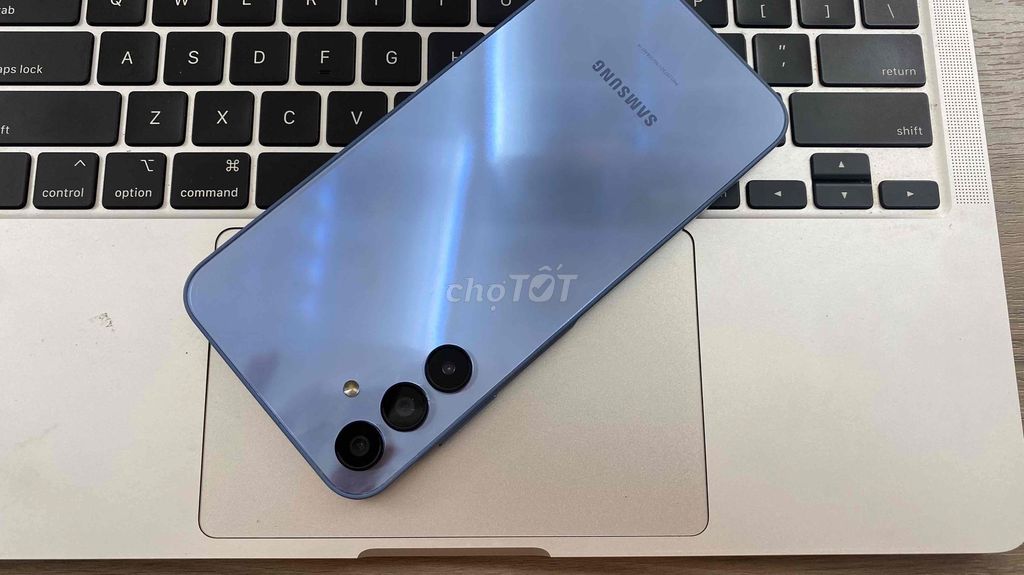 Samsung A15 8GB/128GB Xanh. Mua bán Điện thoại tại Quận 7 Tp Hồ Chí Minh được đăng bởi Nhungle hình 1