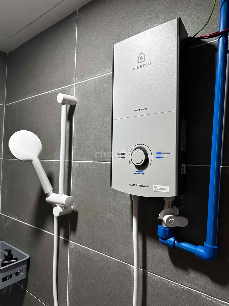 Máy nước nóng Ariston AURES PREMIUM 4.5P. Mua bán Thiết bị vệ sinh, nhà tắm tại Thành phố Phú Quốc Kiên Giang được đăng bởi Sơn hình 1