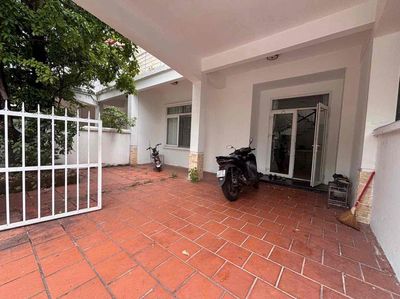 Аренда · 4 комн. · 150 м² · Quận Sơn Trà, ул. Đường Ngô Quyền
