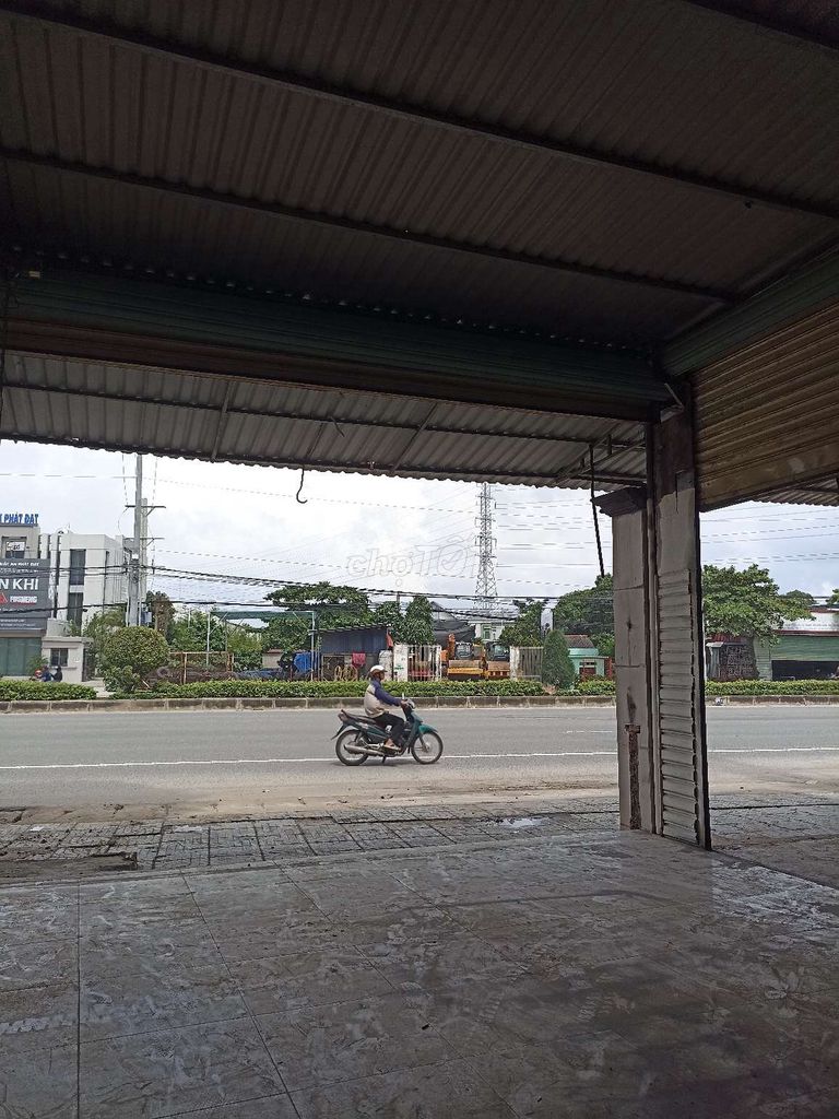 Mặt bằng kinh doanh đẹp, ngay quốc lộ 51. Cho thuê Văn phòng, Mặt bằng kinh doanh tại Thị xã Phú Mỹ Bà Rịa - Vũng Tàu được đăng bởi Lê ngọc cường hình 2