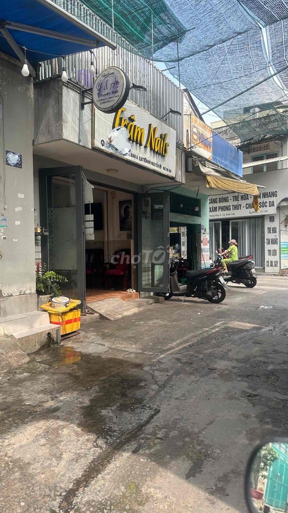 Срочно продается дом у дороги Binh Long, 49 м2, 2 этажа, новый, всего за 4,x млрд