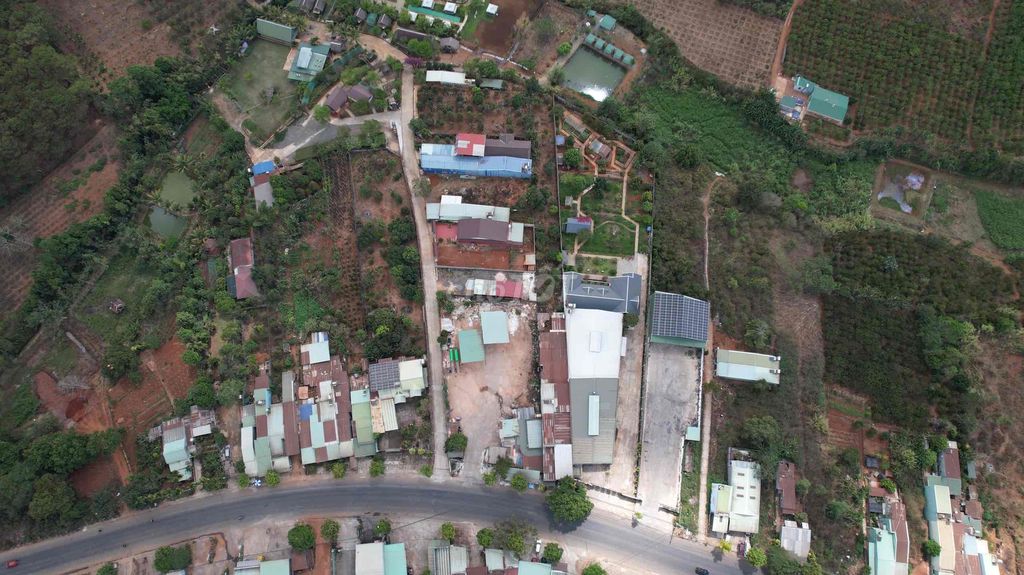 Siêu phẩm mặt tiền 32m mặt tiền Lê Thánh Tôn, Pleiku, Gia Lai. Mua bán đất tại Thành phố Pleiku Gia Lai được đăng bởi Doãn Cường hình 2