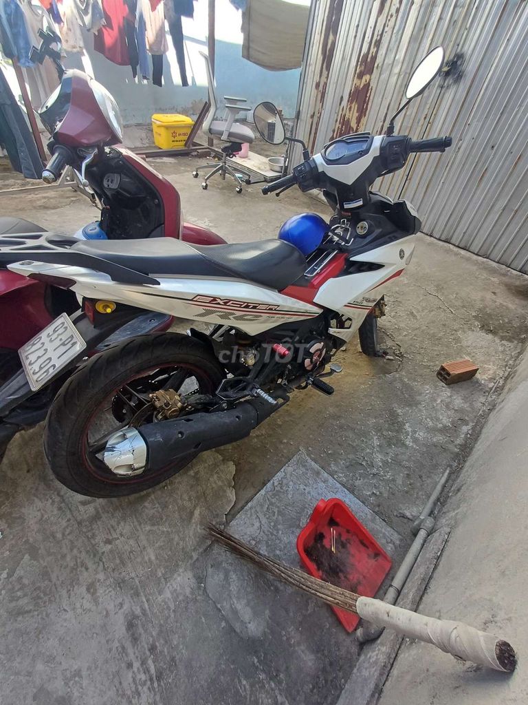 Bán lại chiếc xe exciter 150 Yamaha 2014. Mua bán Xe máy tại Thành phố Dĩ An Bình Dương được đăng bởi Hoaithuong hình 4