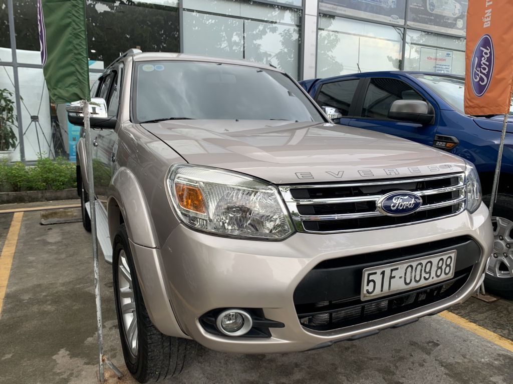 0868556567 - FORD EVEREST 2.5MT 2014. SỐ SÀN. HÃNG BÁN & BH