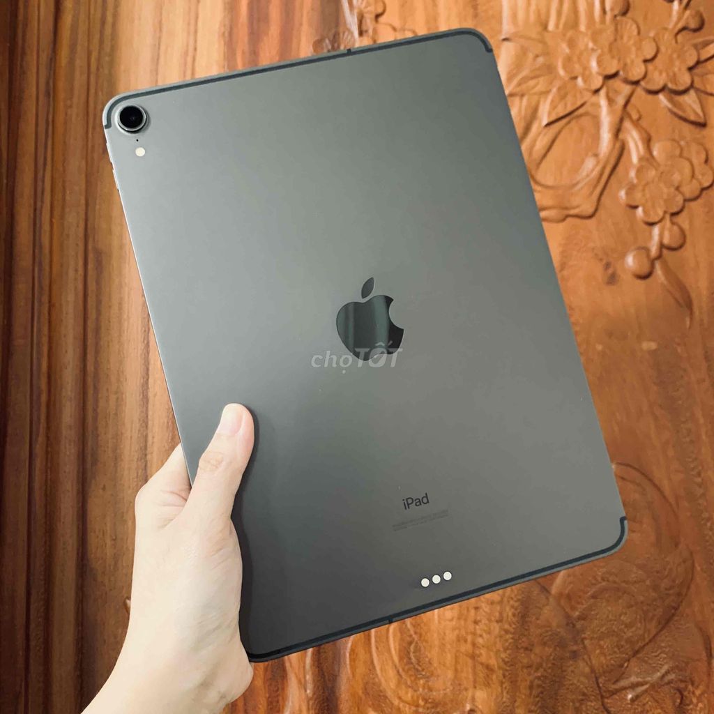 ✨iPad Pro 2018 256GB Xám zinall đẹp 99%. Mua bán Máy tính bảng tại Quận Ninh Kiều Cần Thơ được đăng bởi Tín Đồ Nhà Táo hình 1