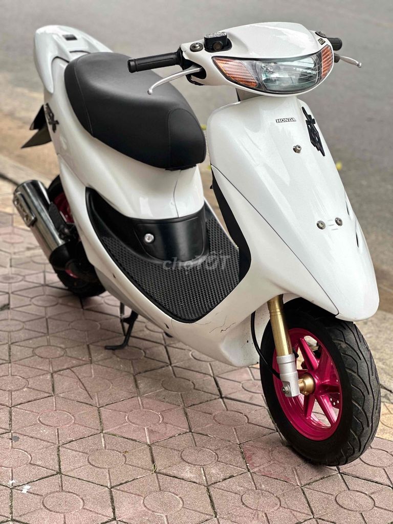 Honda Tay Ga 2 Thì 50 Phân Khối Ko Cần Bằng Lái. Mua bán Xe máy tại Quận 1 Tp Hồ Chí Minh được đăng bởi Hien hình 14
