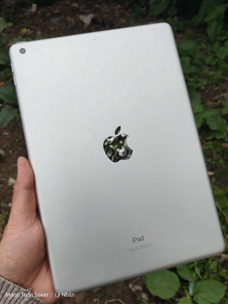 Ipad Gen 9 - 64GB - Wifi - Sạc 8L - Full Box