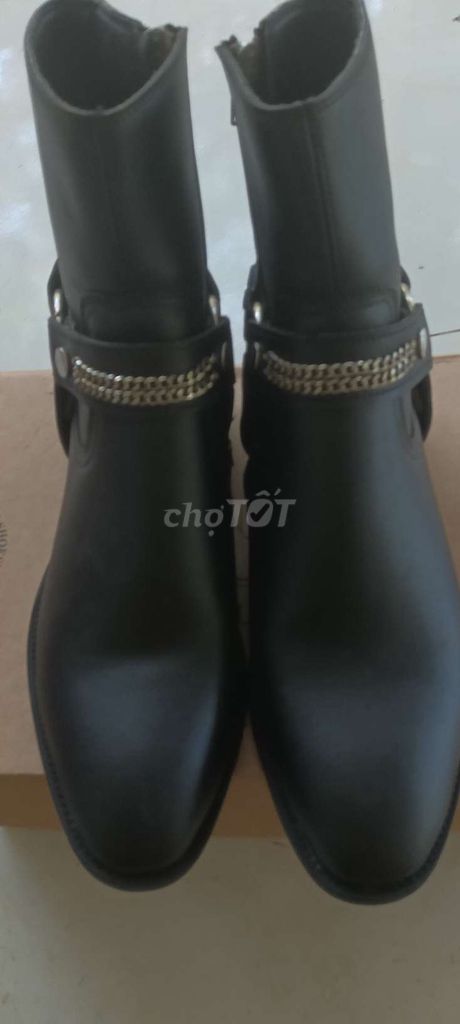 Giày boot nam Da Đen chưa sử dụng. Mua bán Giày dép tại Huyện Chợ Lách Bến Tre được đăng bởi Hương Thái Nguyễn hình 1