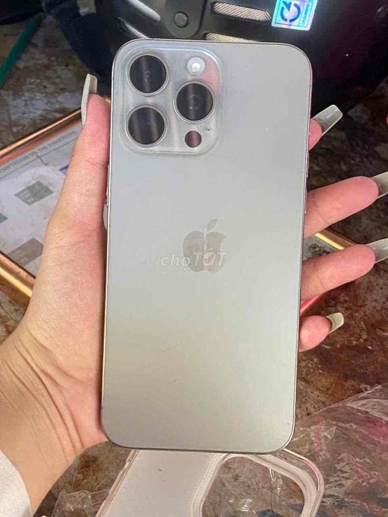 Apple iPhone 15 Pro Max 256GB Titan. Mua bán Điện thoại tại Thành phố Long Xuyên An Giang được đăng bởi triệu mỹ kim hình 1