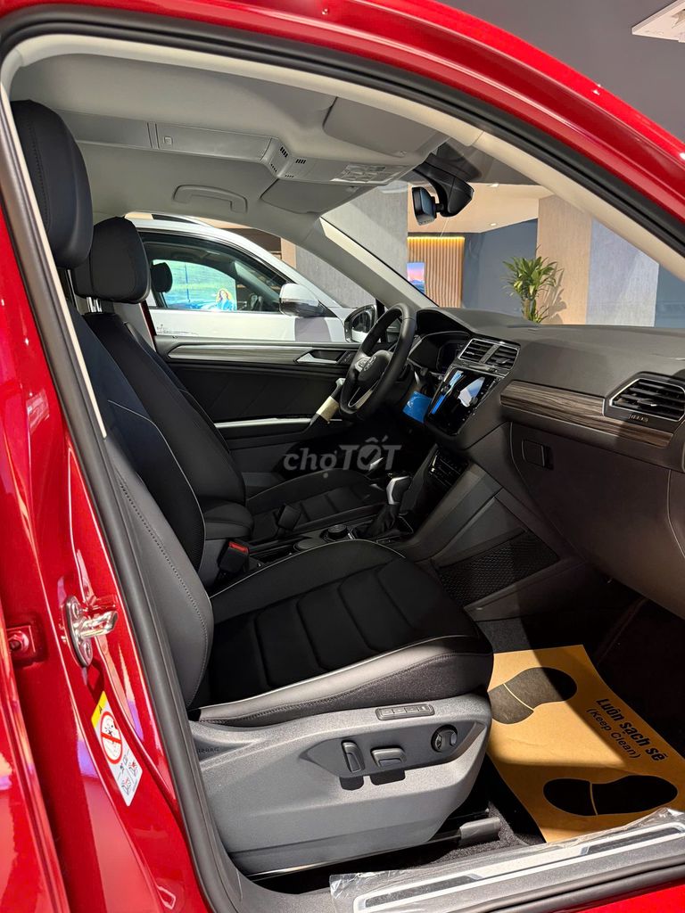 Volkswagen Tiguan Platinum 2022  - 1000 km. Mua bán Ô tô tại Quận 1 Tp Hồ Chí Minh được đăng bởi Hạnh Bất Động Sản hình 5