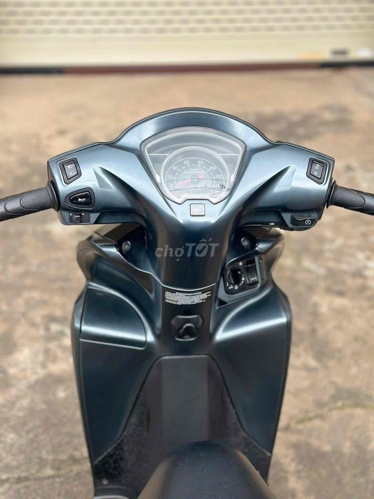 Vision 2021 phiên bản cá tính bánh lớn chính chủ k. Mua bán Xe máy tại Huyện Trảng Bom Đồng Nai được đăng bởi Hùng hình 5