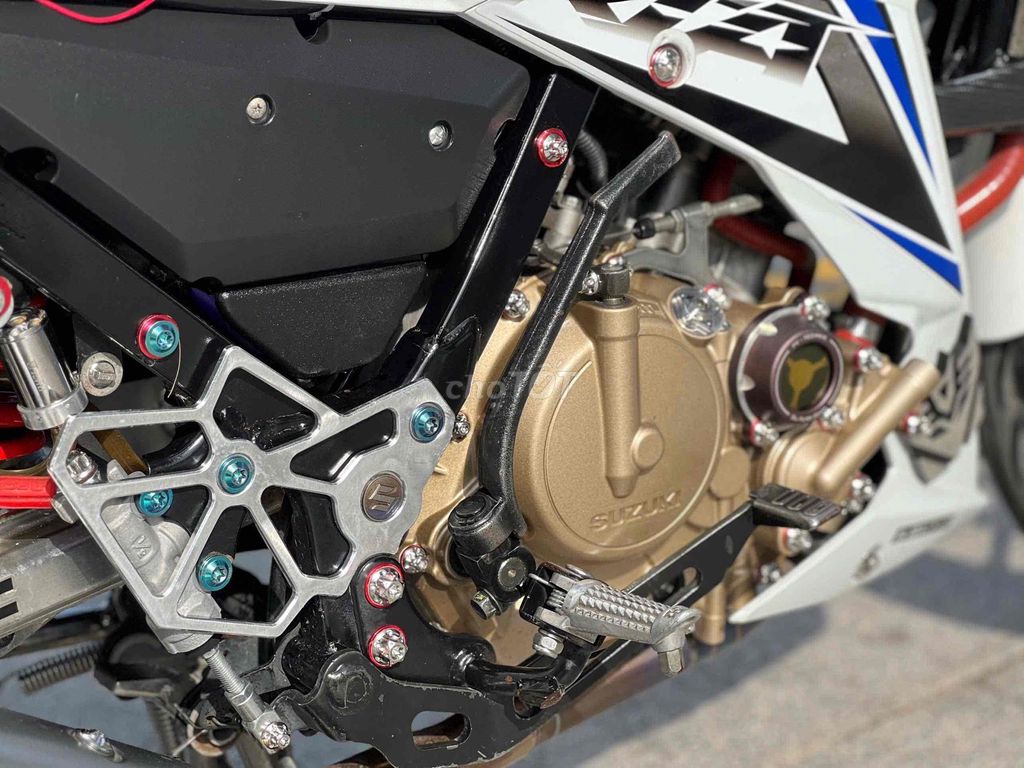 Suzuki Raider Fi 150 2018 Trắng. Mua bán Xe máy tại Quận 11 Tp Hồ Chí Minh được đăng bởi Hưng Từ hình 3