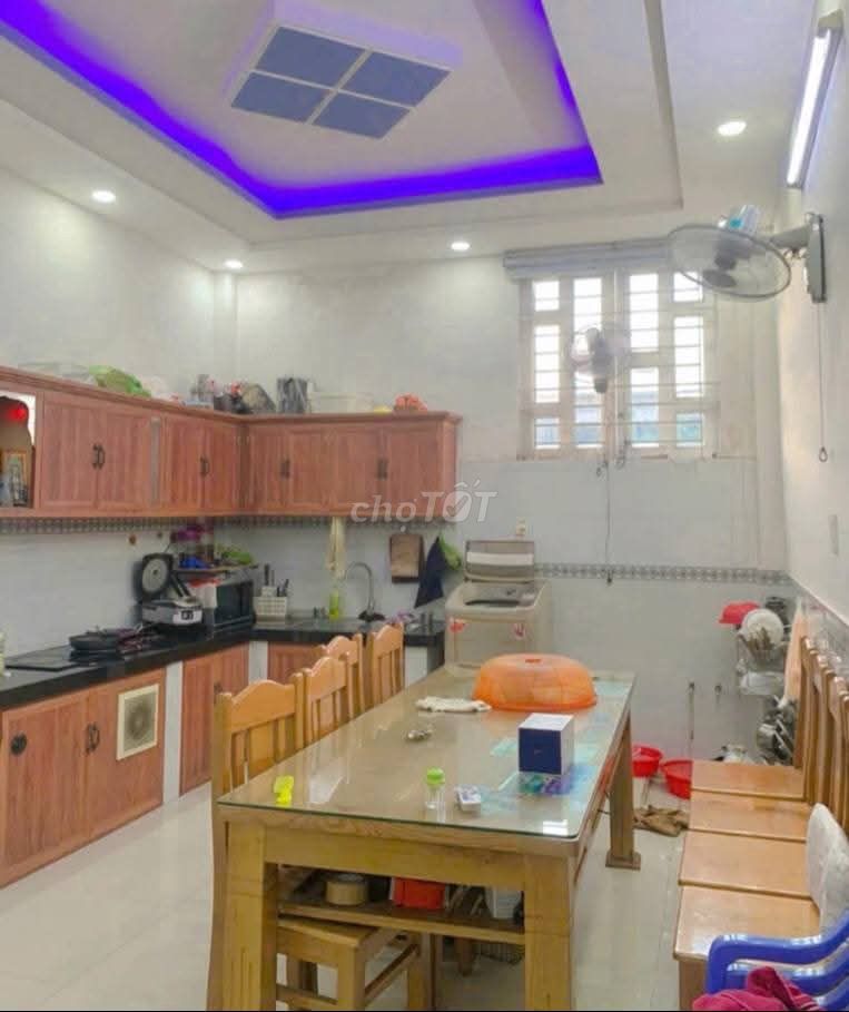 Nhà 3 TẦNG, Hẻm 6m, 80m² Chào giá tốt, HƯƠNG LỘ 2, BÌNH TÂN.