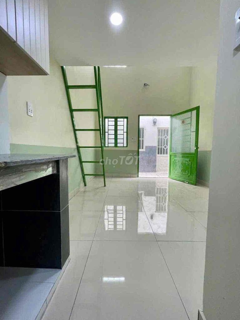 Аренда · 1 комн. · 25 м² · Quận 7, ул. Đường Huỳnh Tấn Phát