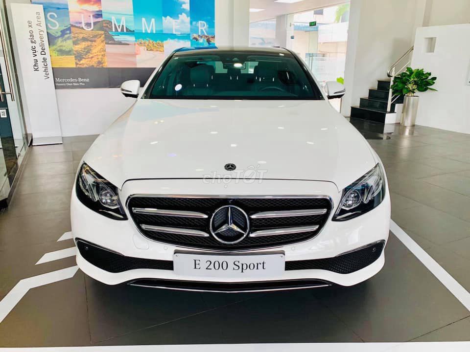MERCEDES E200 SPORT TRẮNG GIAO NGAY - GIÁ TỐT