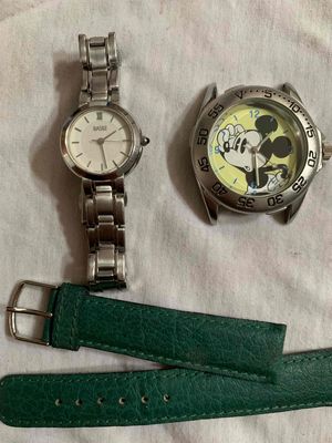 Đồng hồ Mickey và đồng hồ Basile máy nhật.