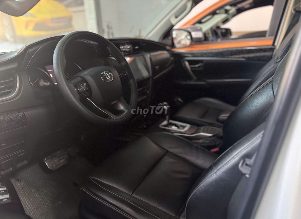 Toyota Fortuner 2022 Trắng. Mua bán Ô tô tại Huyện Hóc Môn Tp Hồ Chí Minh được đăng bởi Oto An Suong hình 9