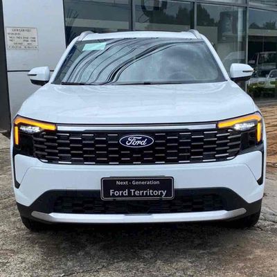 2026 Ford Territory Titanium Trắng hot chỉ 250tr0