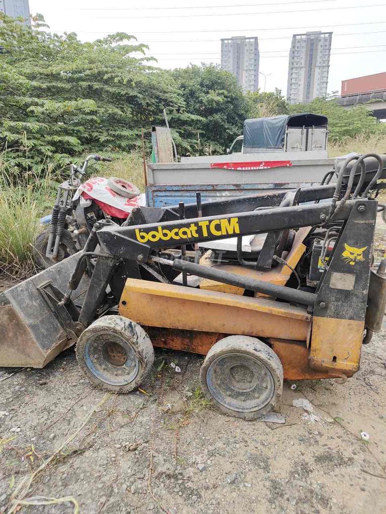 Máy xúc lật Bobcat TCM Vàng Đen Đã qua sử dụng. Mua bán Phương tiện khác tại Quận 7 Tp Hồ Chí Minh được đăng bởi NguyenLong hình 2