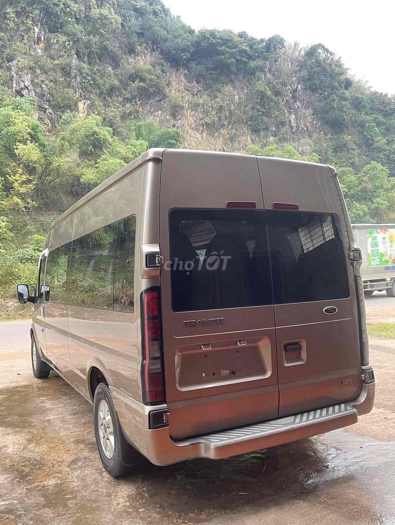 Ford Transit, xe đẹp, giá thương lượng