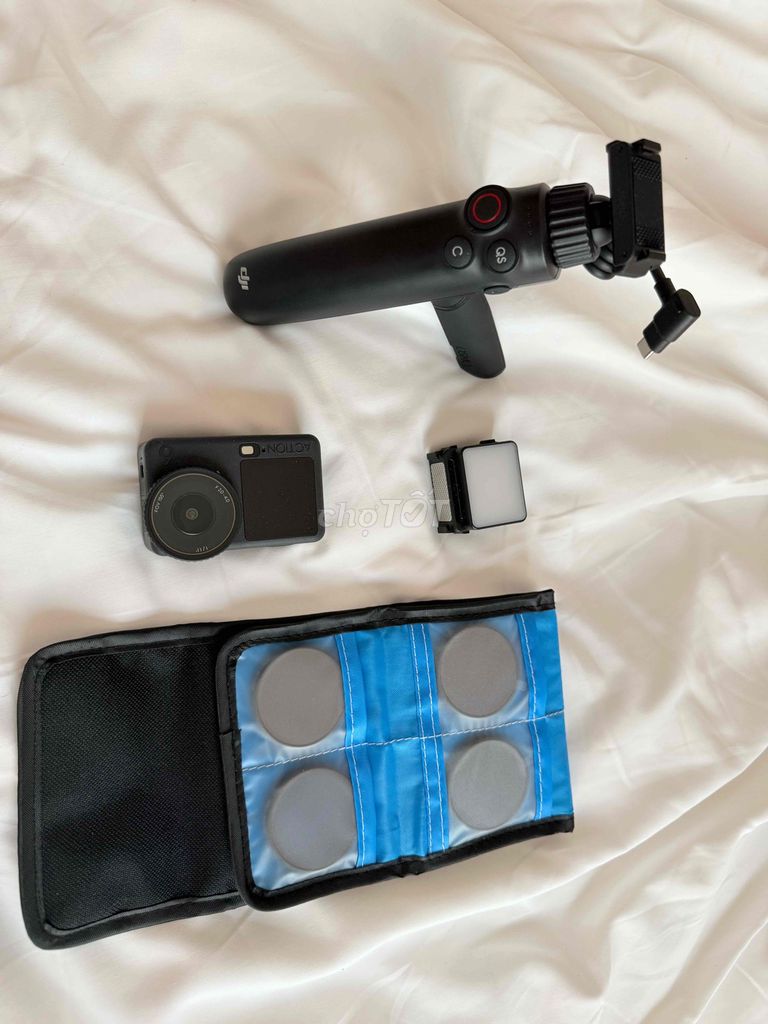 dji Adventure Combo 99.9%tất cả tay cầm filter. Mua bán Máy ảnh, Máy quay tại Quận 4 Tp Hồ Chí Minh được đăng bởi hungthanh hình 1