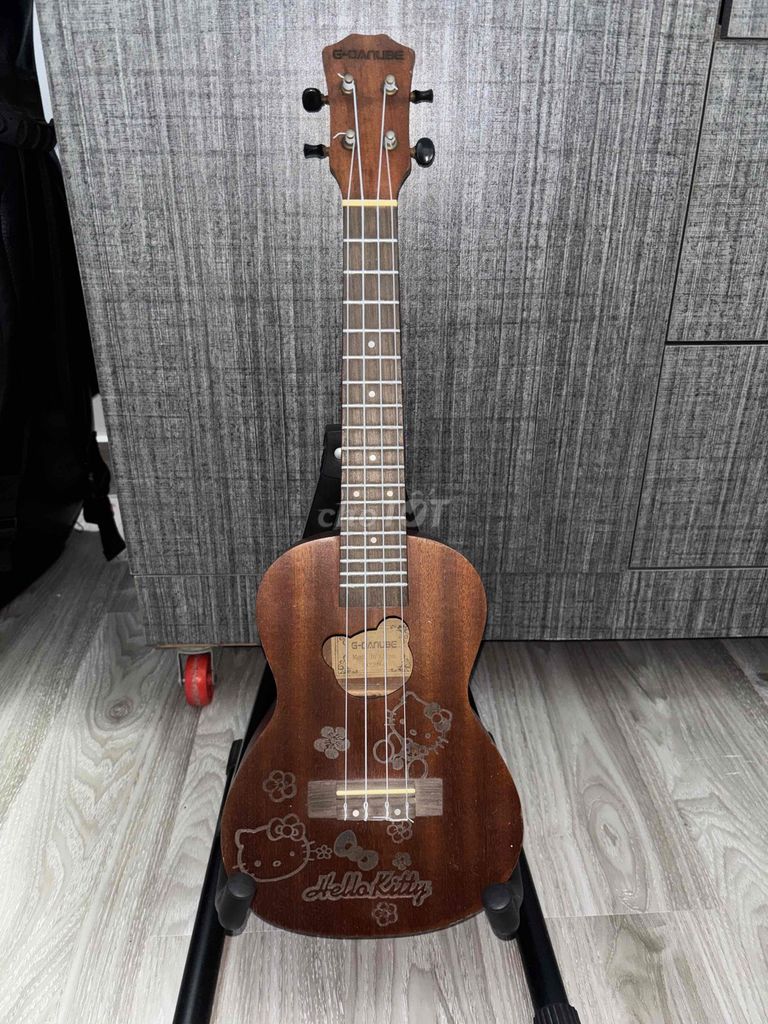 PASS Đàn Ukulele G-DANUBE Gỗ Nâu Tặng Capo. Mua bán Nhạc cụ tại Quận Gò Vấp Tp Hồ Chí Minh được đăng bởi Lê Anh Quốc hình 1