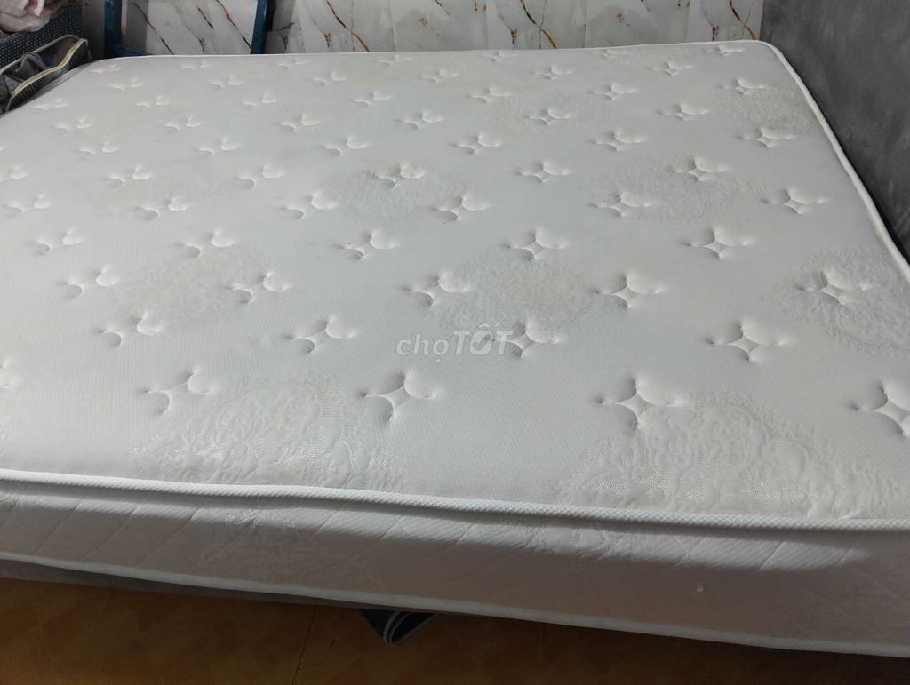Nệm lò xo 1m6 x 2m Đã sử dụng. Mua bán Giường, chăn ga gối nệm tại Thành phố Thủ Đức Tp Hồ Chí Minh được đăng bởi nguyễn thụy bích sơn hình 1