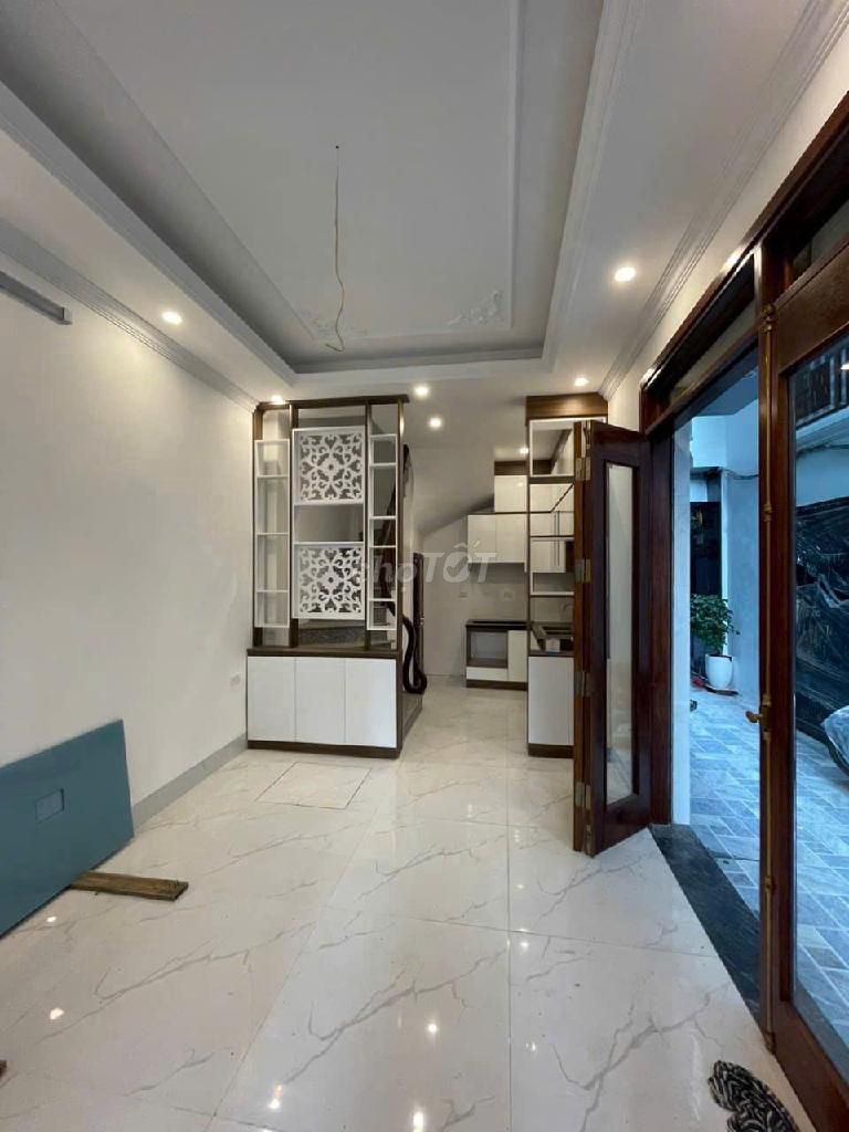 Nhà Tây Trà, hiếm, mới kính kong, 33m2 5 tầng, 15m ra ô tô, giá 6.2 tỷ. Mua bán nhà ở tại Quận Hoàng Mai Hà Nội được đăng bởi Nguyễn Văn Mạnh hình 1
