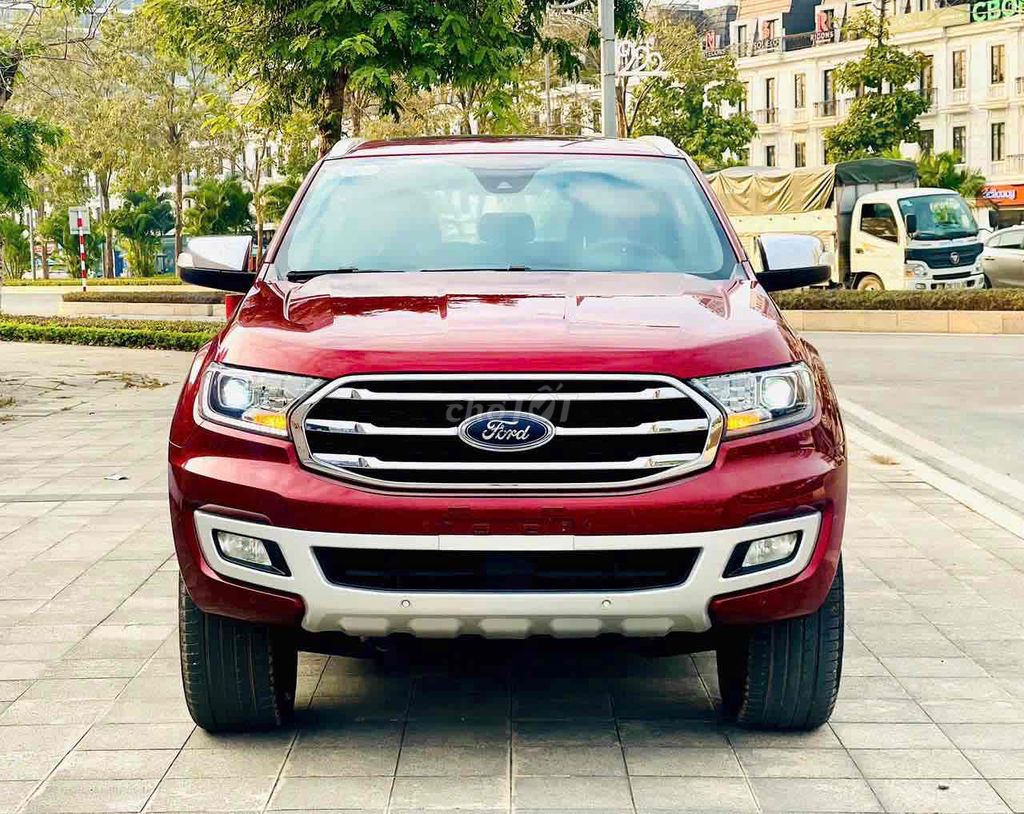 Ford Everest Titanium 2.0AT 4x4 sx 2020 màu đỏ