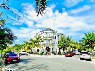 Cho Thuê Villa thích hợp mở văn phòng hoặc ở đông người. Cho thuê căn hộ/chung cư tại Thành phố Tân An Long An được đăng bởi Thành Đạt
