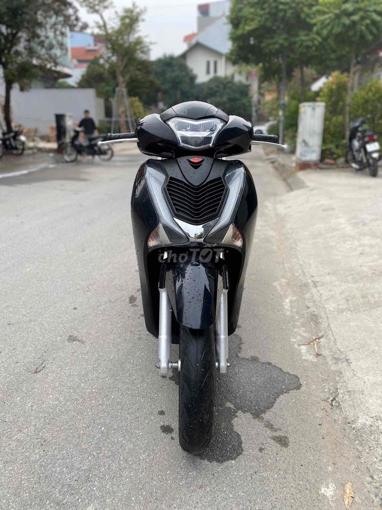 SH 150i CBS Nguyên Bản 2017 Chất _Bảo Hành 2 Năm✅✅. Mua bán Xe máy tại Huyện Gia Lâm Hà Nội được đăng bởi Xe Máy Phúc Hưng hình 1