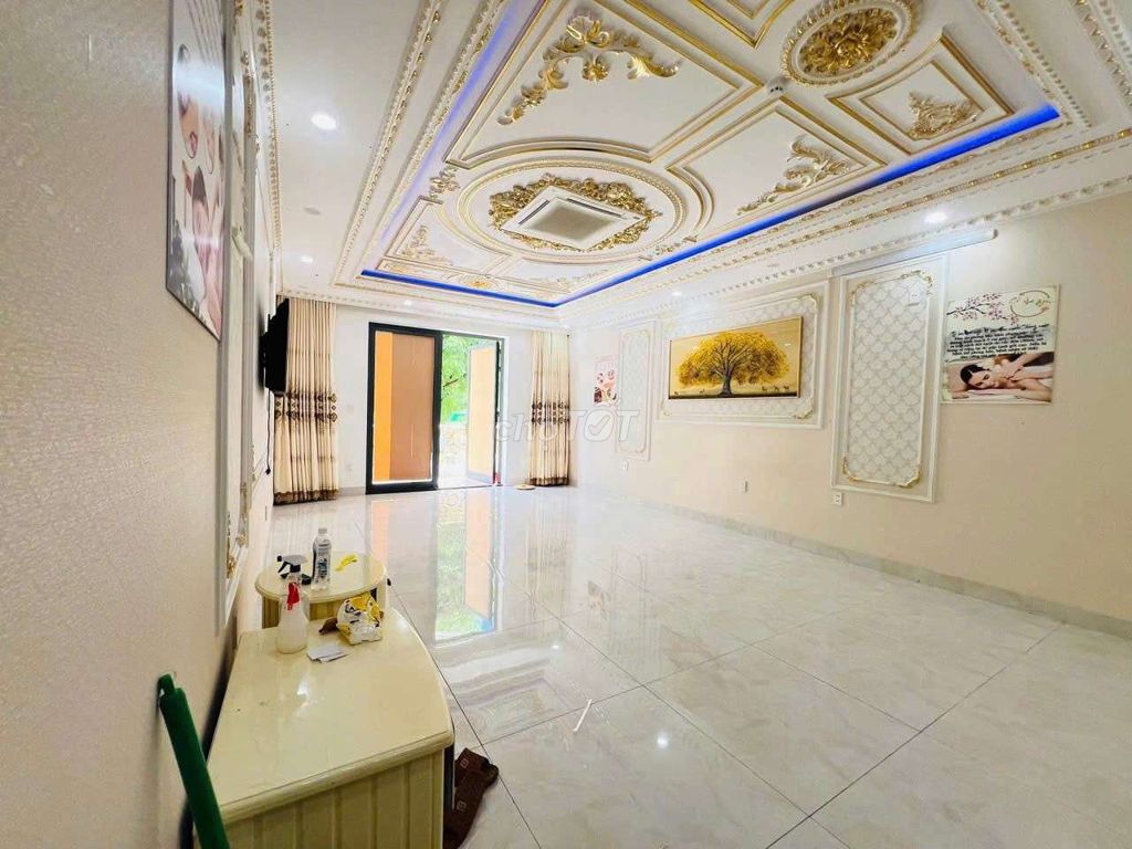 Six-storey building with elevator on Nguyễn Phước Lan — photo 7