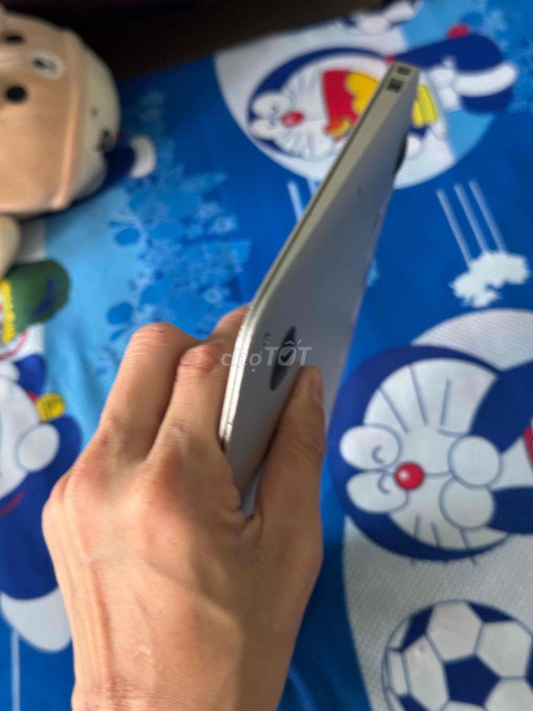 Apple MacBook Air 2011 11 inch 2GB/64GB. Mua bán Laptop tại Thành phố Biên Hòa Đồng Nai được đăng bởi vũ uyên hình 1