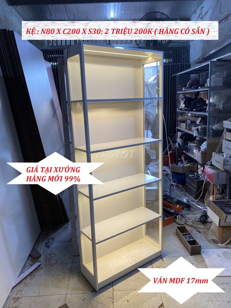 KỆ TRƯNG BÀY CAO 2M CÓ LED ( MDF ) ỐP MẶT KÍNH