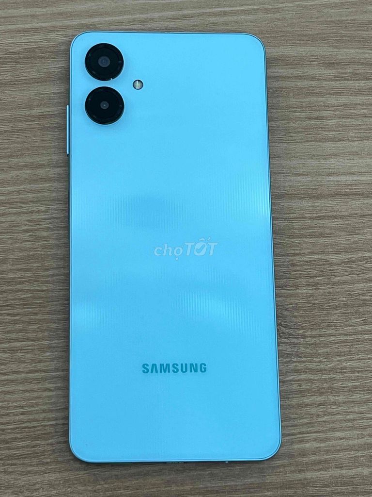 Samsung Galaxy A06 4G 128GB Xanh. Mua bán Điện thoại tại Thành phố Long Xuyên An Giang được đăng bởi Laptop Mai Lý Nghĩa hình 1
