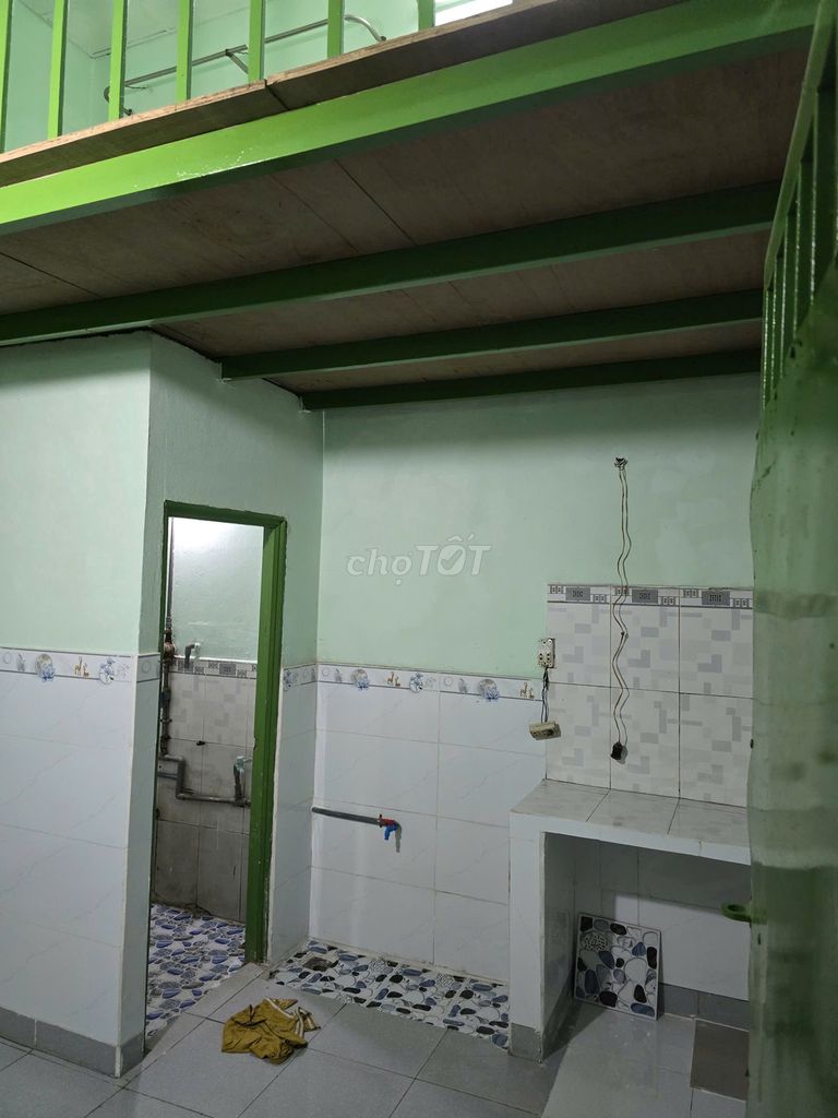 Комната 12м² с антресолью – улица 22, район Бинь Хынг Хоа А, Бинь Тан