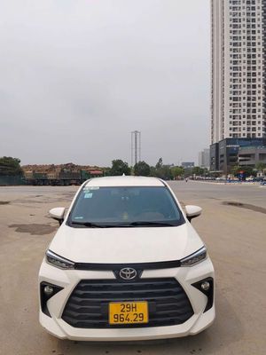 Toyota Avanza 2024 Trắng Tự động 7 chỗ