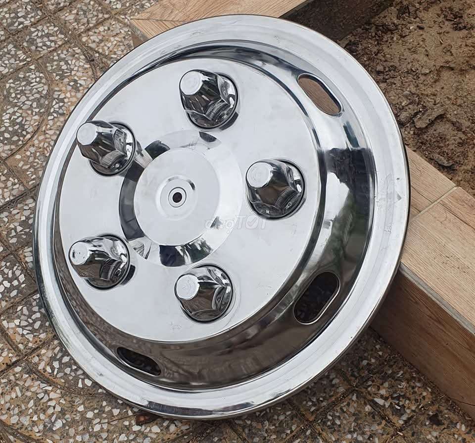Ốp mâm INOX xe tải R12 R14 R15 R16 R20 R22,5..