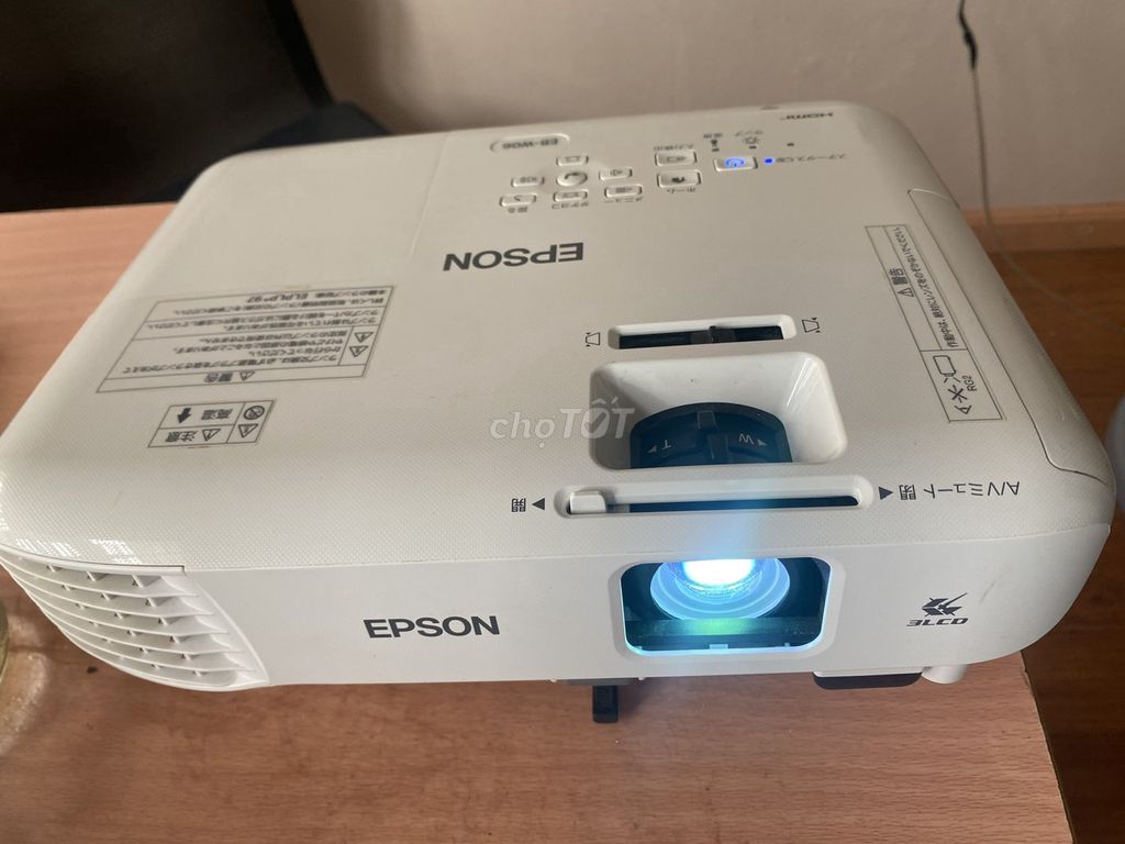 Máy chiếu Epson EB-W06 Trắng. Mua bán Đồ dùng văn phòng tại Quận Hà Đông Hà Nội được đăng bởi Cao Nguyen Huu hình 1
