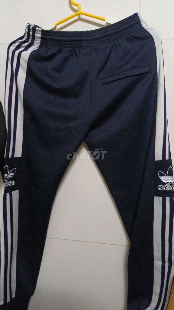 Quần thể thao Adidas M thoáng khí, co giãn. Mua bán Quần áo tại Huyện Bình Chánh Tp Hồ Chí Minh được đăng bởi Neyma Junior hình 1