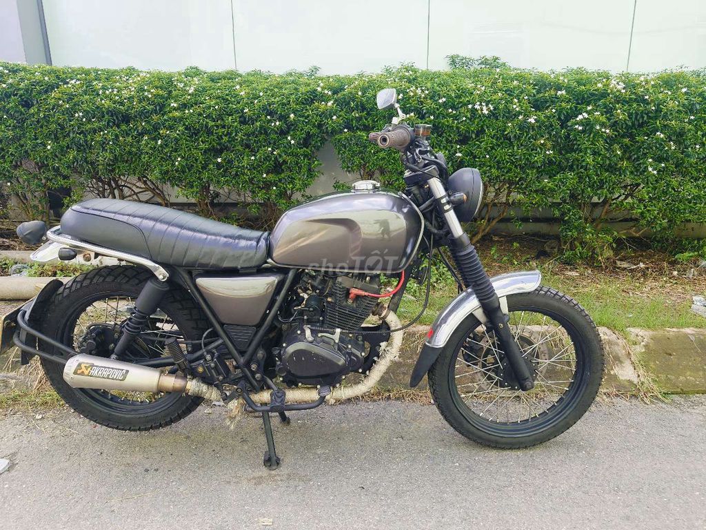 Brixton 125 2020 , xe đẹp máy móc êm mạnh. Mua bán Xe máy tại Thành phố Thủ Đức Tp Hồ Chí Minh được đăng bởi HIỆP AN MOTO 233 QUỐC LỘ 13 CŨ HIỆP BÌNH PHƯỚC THỦ ĐỨC  hình 17