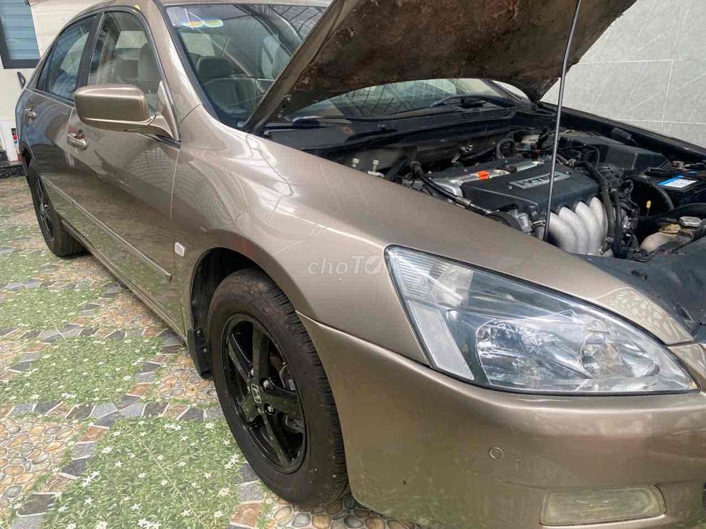 Honda Accord 2005 máy 2,4 số auto chạy đầm,chắc,êm. Mua bán Ô tô tại Thành phố Đà Lạt Lâm Đồng được đăng bởi Tôi Yêu Việt Nam hình 9