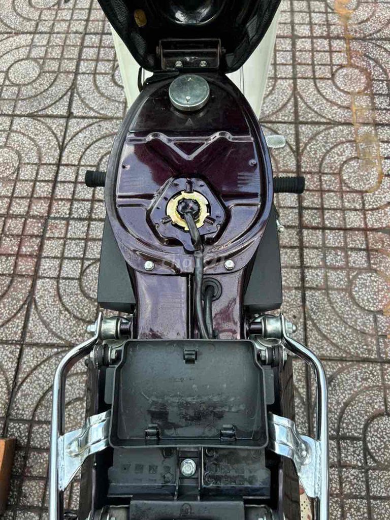 Honda Dream Thái 1994 Nâu trắng. Mua bán Xe máy tại Quận Tân Phú Tp Hồ Chí Minh được đăng bởi Tin hình 3